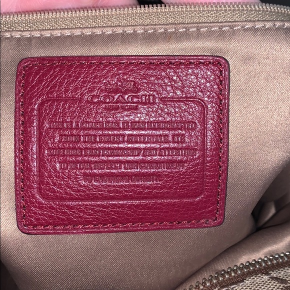 Authentic Coach purse. - Picture 3 of 4
